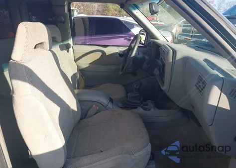 1997 Chevrolet S-10 Ls Sportside из США, поврежденный, VIN 1GCCS19X5V8115876